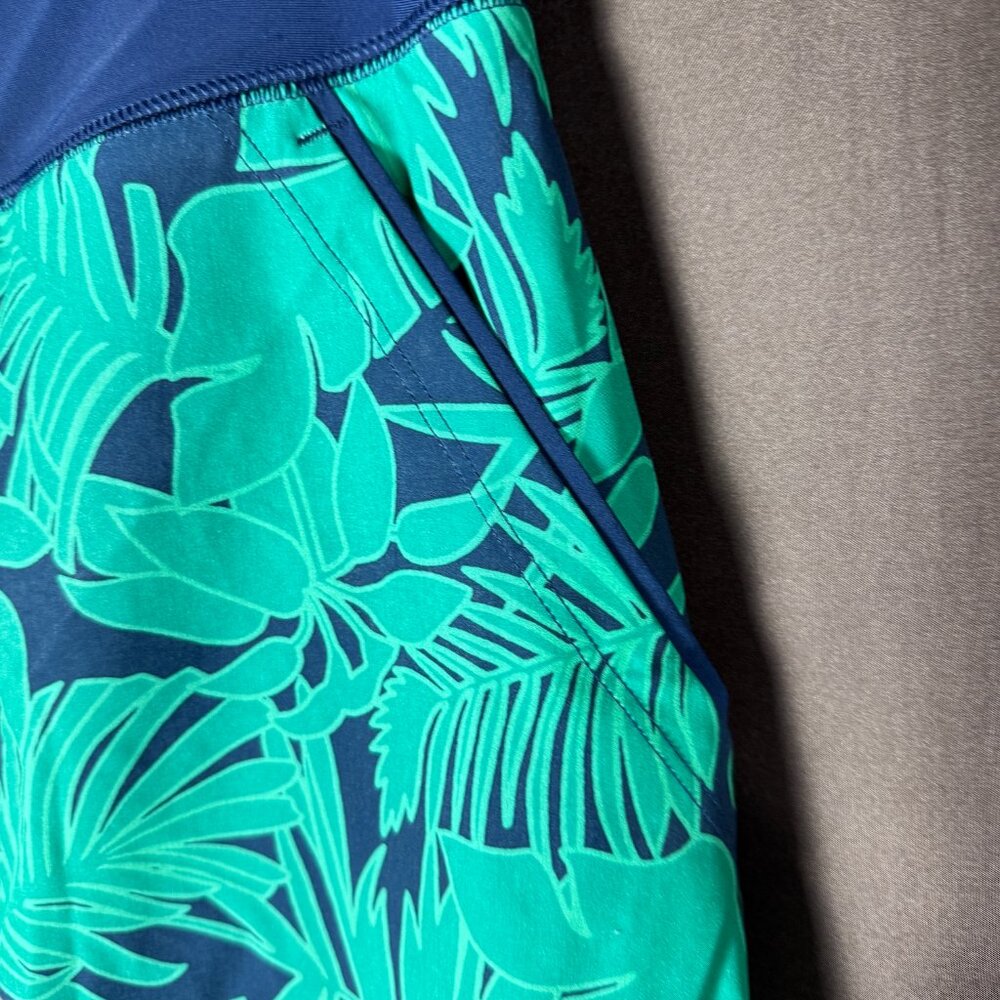 Lands' End Women's 4 Elastic Waist Quick Dry Active Board Skort Swim Skirt Navy/ - Picture 3 of 11